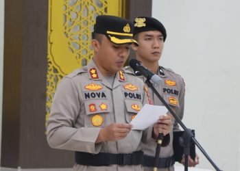 Kapolres Aceh Selatan Pimpinan Upacara Kenaikan Pangkat Anggota Polri.