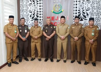 Bahas Program Kerja, Kadisdik Dayah Audiensi dengan Kejati Aceh