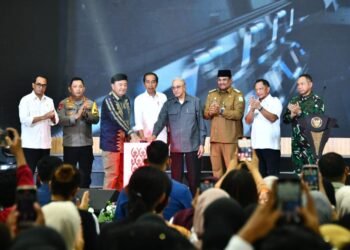 Datang ke Aceh, Jokowi Resmikan Gedung Amanah