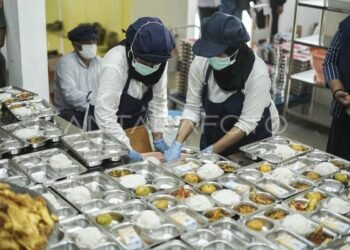 Wamendagri Ingatkan Program MBG Harus Sehat, Higienis, dan Berdampak Ekonomi